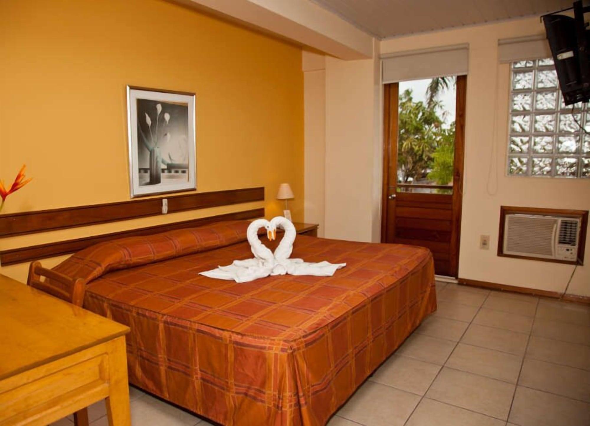 Hotel Acosta Икитос Экстерьер фото