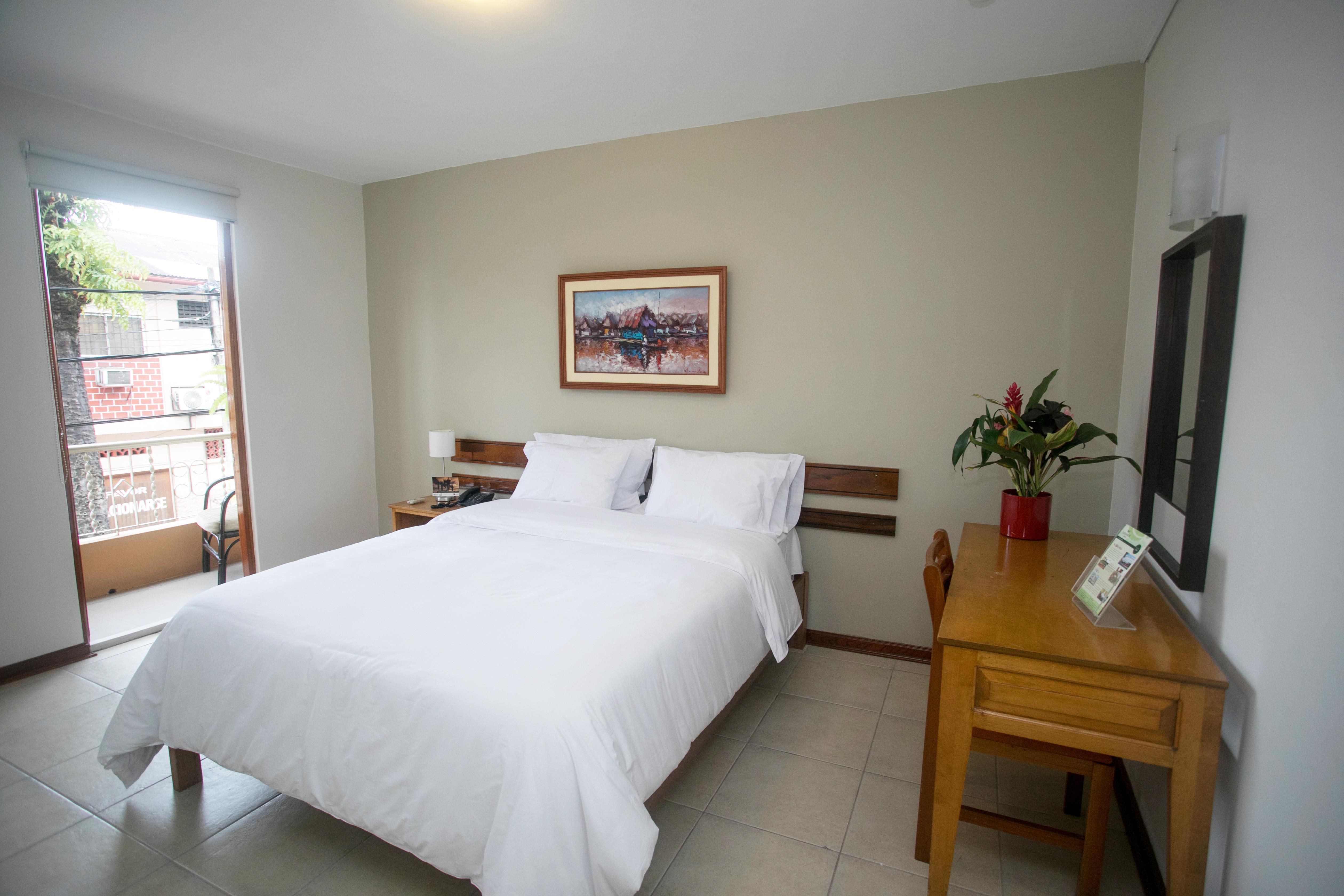 Hotel Acosta Икитос Экстерьер фото