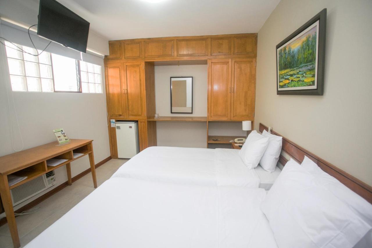Hotel Acosta Икитос Экстерьер фото